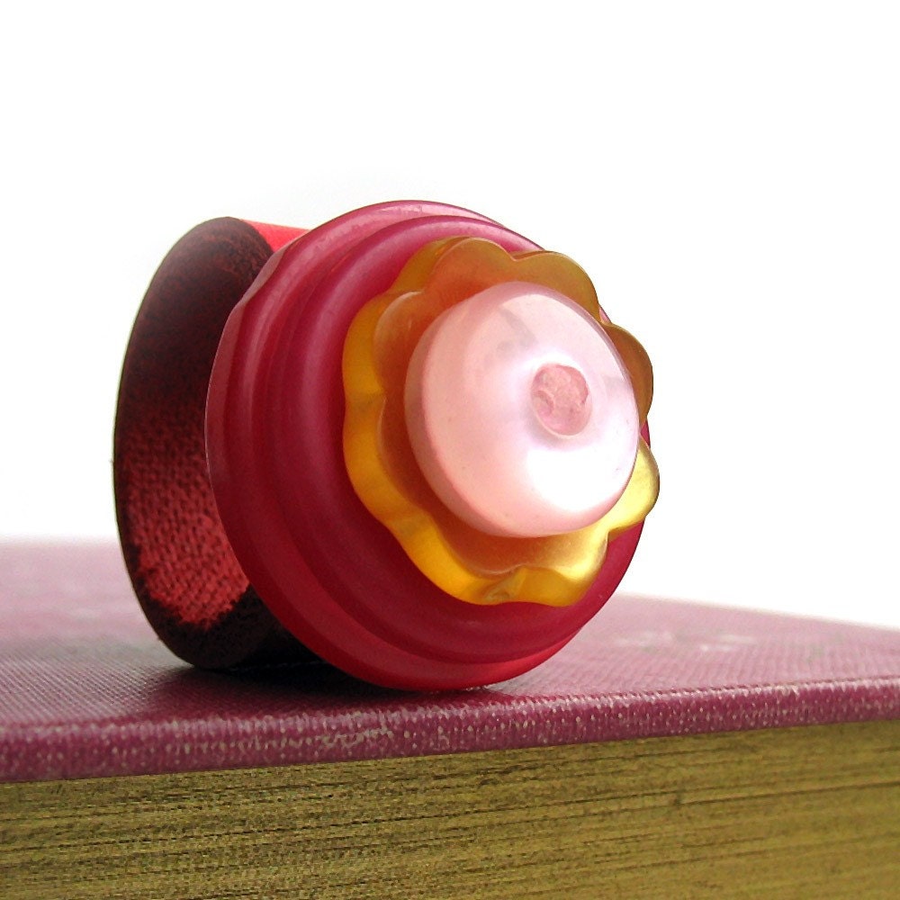 Eco Friendly Leather Button Ring - Size 7 - Strawberry Flower - OOAK