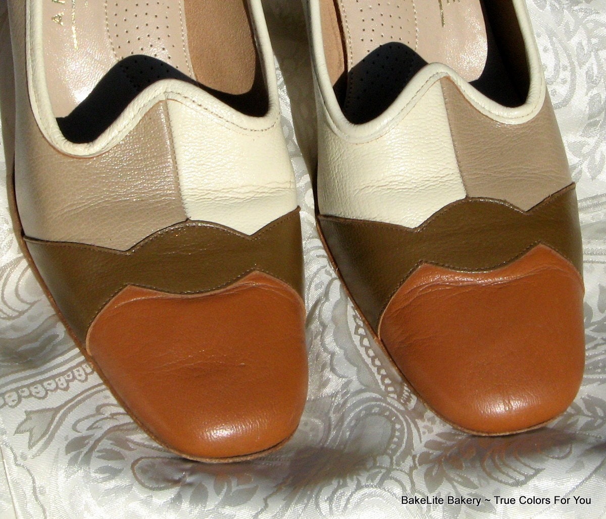 Spectator Vintage Shoes Pumps Leather Mid Century Rambler 60s 8 3A Mad Men Mod Secretary Block Tan Orange Cream Florsheim Multi W2600