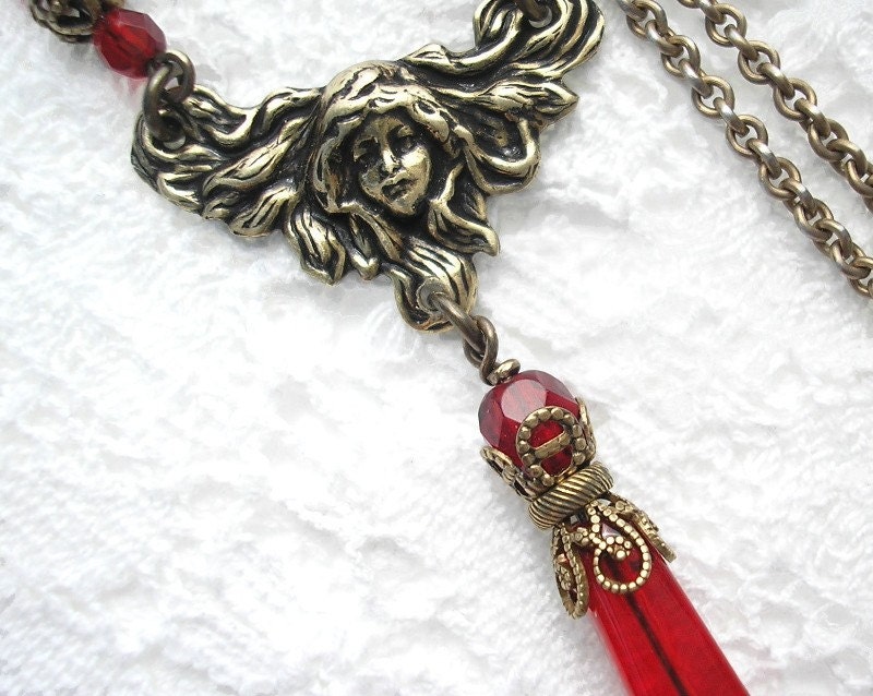 RESERVED - Lady in Red - Vintage glass bead necklace