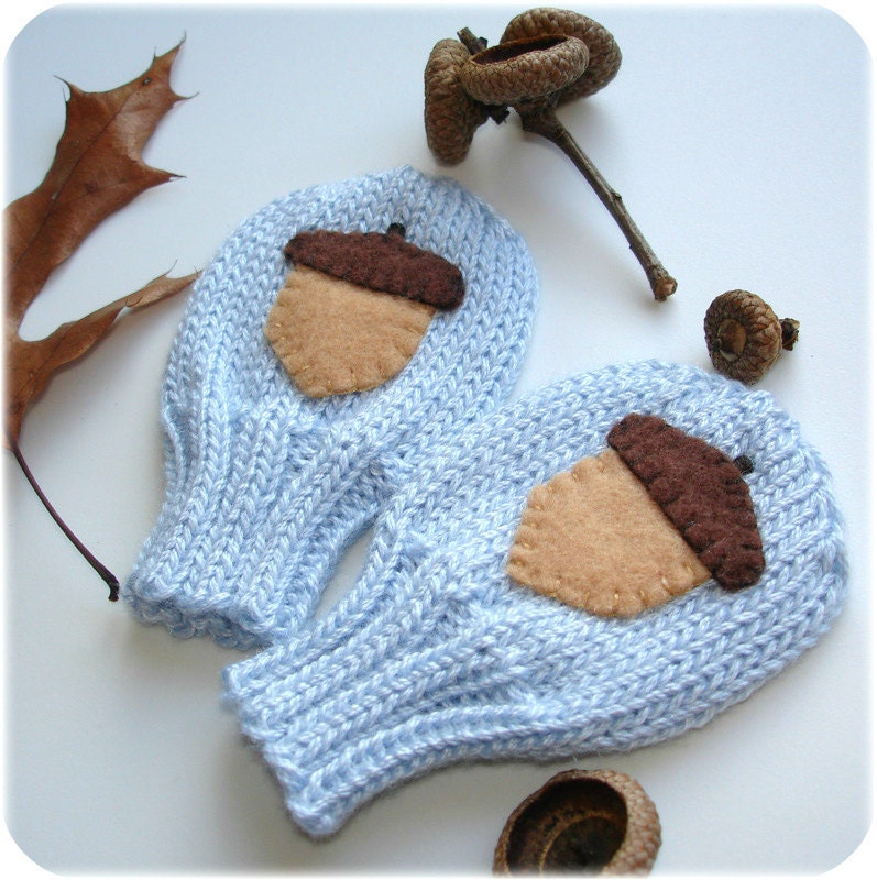 Ode To Chicken Little .... Baby Mittens, Blue Size 0 to 3 months