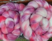 Supersorted BFL Superwash Roving (Top) Hand Painted Spinning or Felting Fibre 100g in speckled shades of pink and purple