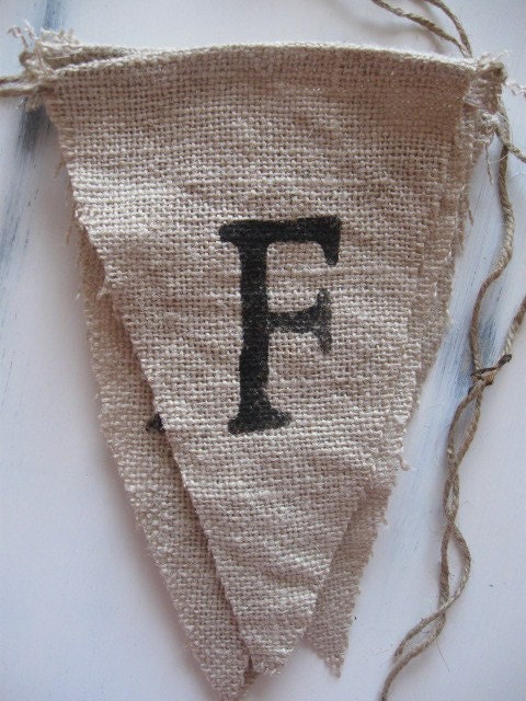 FAMILY burlap pennant banner