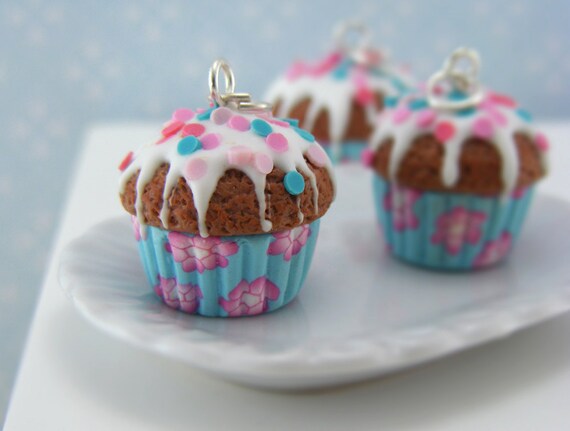 Vintage Cupcake Charm