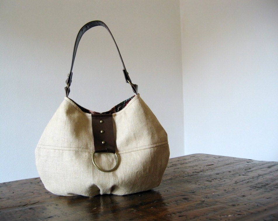 Auvenier Burlap Curved Hobo Bag with Leather in Natural Colour