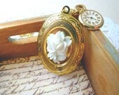 Gold Locket Necklace. Vintage Inspired Jewelry.