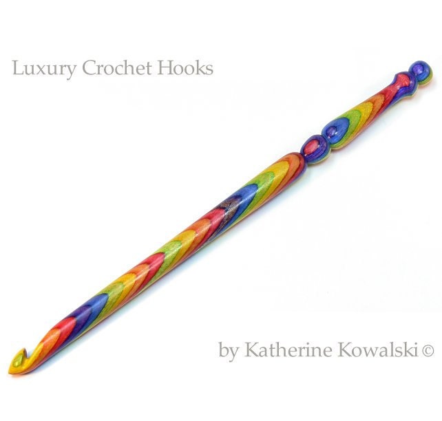 Wooden Crochet Hook -- Sun Rainbow Dyed Hardwood RAG/RUG -- Size M (DAYSTAR) Katherine Kowalski woodturning
