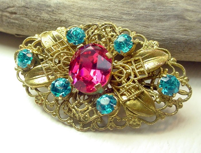 Czech Rhinestone Pin - Vintage Filigree Brooch