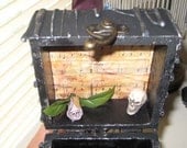 AlTerEd aRt LiTTlE BlAcK BoX MysTeRy GoTH SkUll OOAK insured beyond the grave