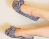 Holiday Cozy Gray Slipper with Bow