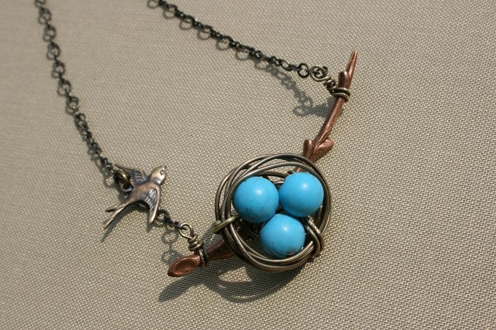 robin nest vintage necklace