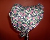 Baby Play Sunbonnet, small, pink/clover on navy