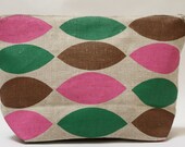 Silkscreened Harlequin Leaves Zippered Bag in Pink