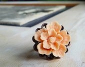 Peachy pink ring with sakura flower cabochon - SALE 20% OFF