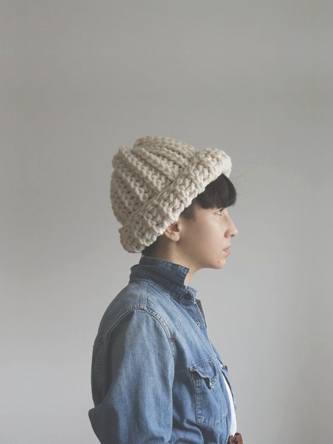 The Circumpolar Hat in Fisherman