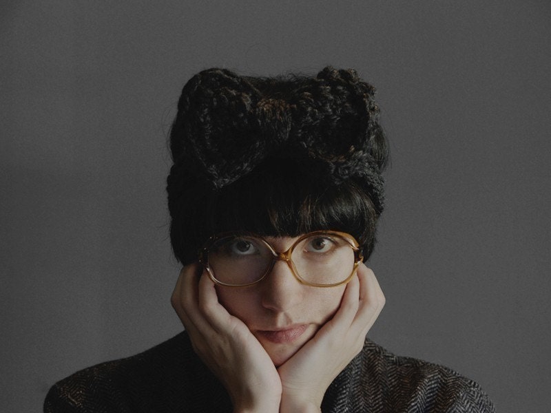 The Minnie Bow in Grey