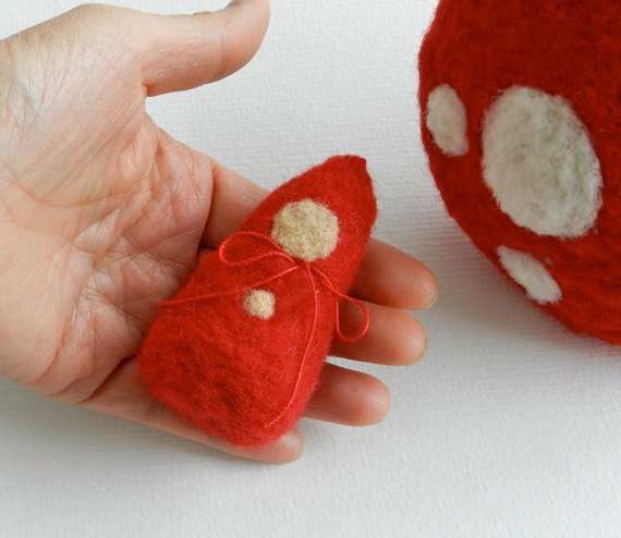 DIY Tree Ornament - PDF Instruction - Needle Felted Winter Children / Baby Gnomes