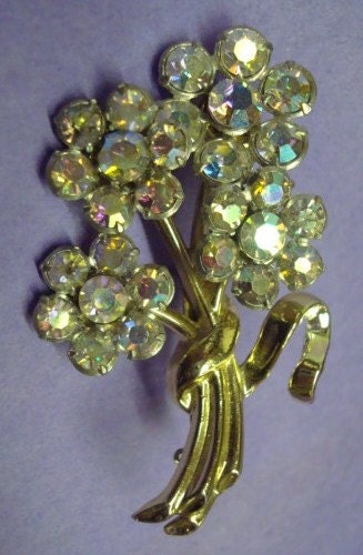 Lovely Vintage Rhinestone Floral Bouquet Brooch