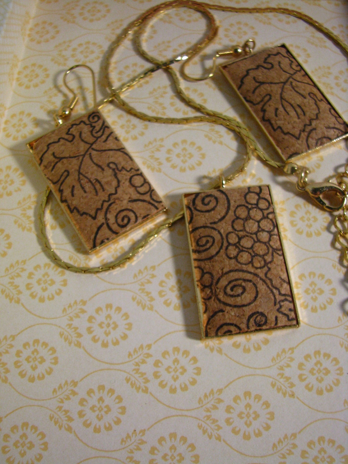 Grape Vine Necklace earring set