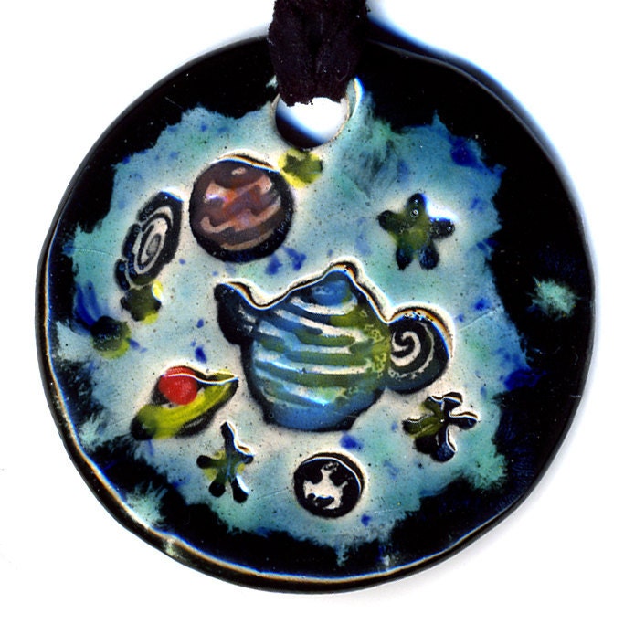 Russells Teapot Ceramic Necklace in Black and Blue