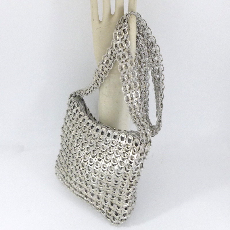 Small zipper purse in silver