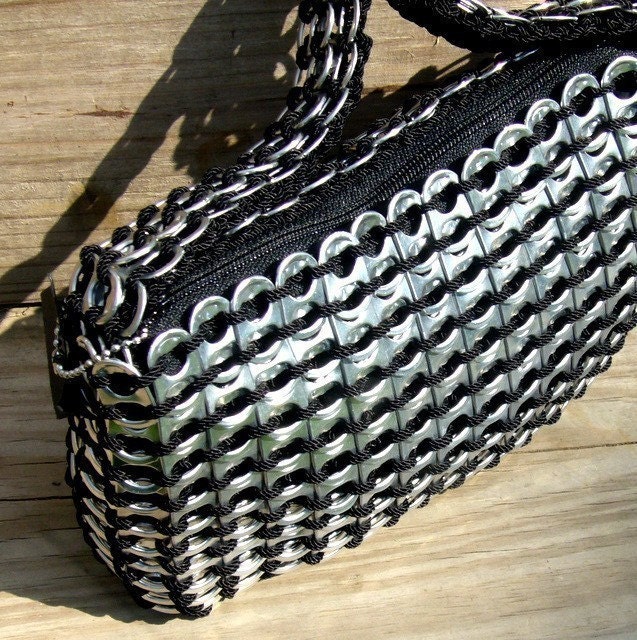 Pop Can Tab Small Zipper Purse