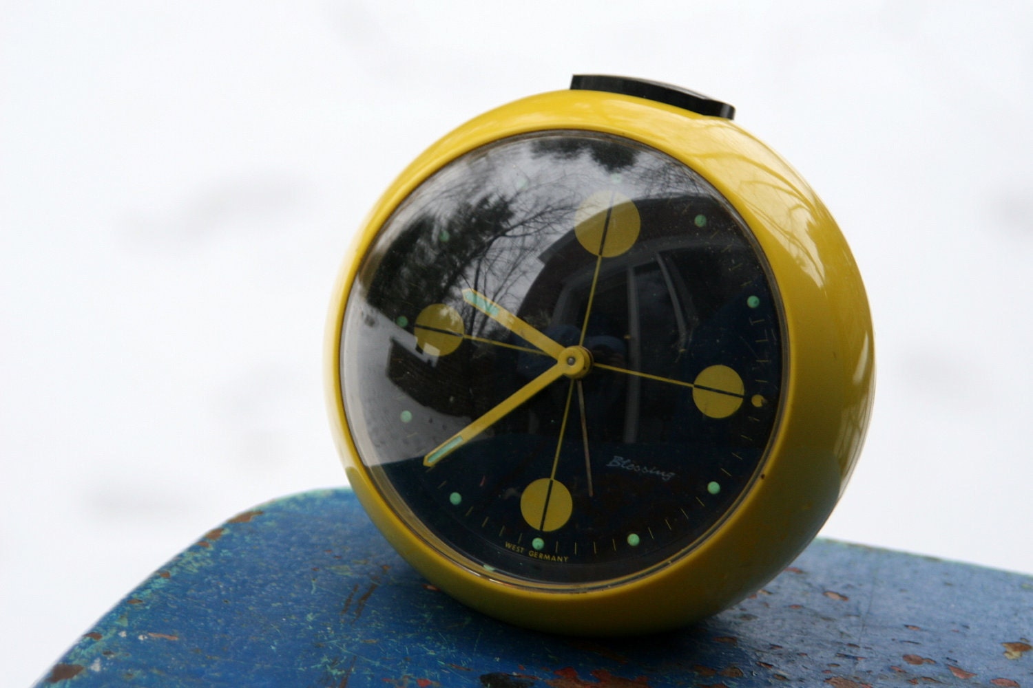 SALE Unique Mod Retro Clock Radio Yellow Sphere by acadia