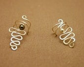 Silver Earwave