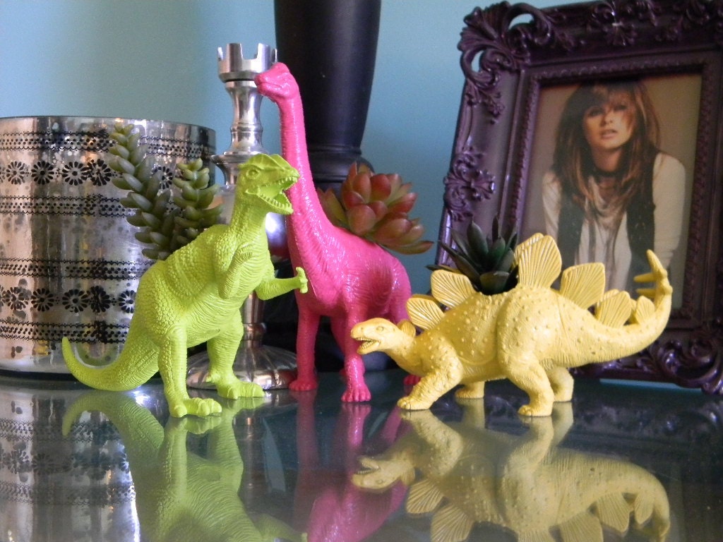 Stark White Minimalist Dinosaur Planter Modern Succulent Planter Wedding Gift Pachycephalosaurus