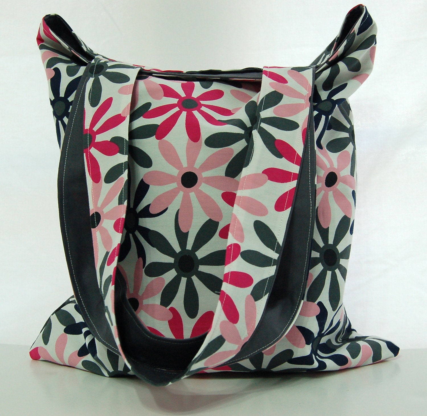 Tote Pink Gray and White Flowers - Shoulder Bag