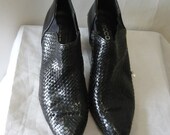 Vintage WOVEN Leather Shoes size 8 .5 M Eur 39 UK 6 Pixie Booties Black Brazil