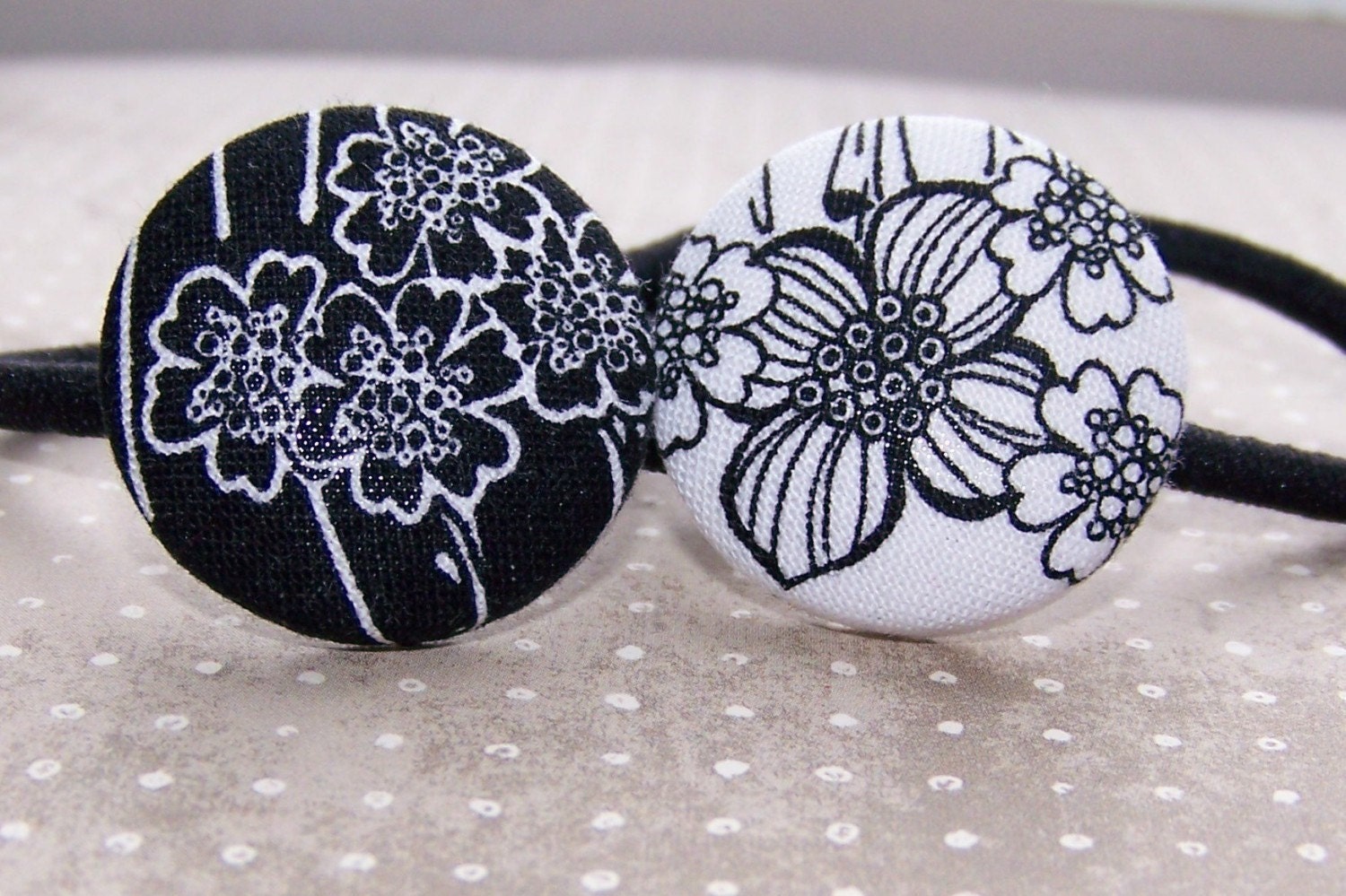 Black and White Robert Kaufman Floral Button Ponytail Holders