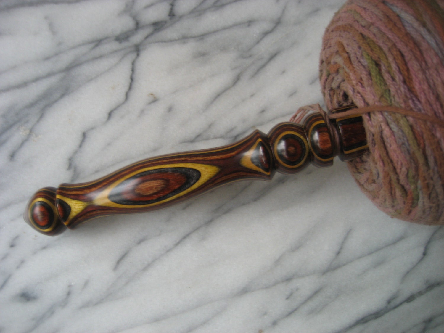 SLIM Dymondwood Nostepinne (Center Pull Yarn Ball Winder)