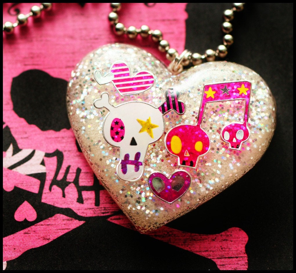 Skull Rockers - Resin Glow In The Dark Necklace - SALE
