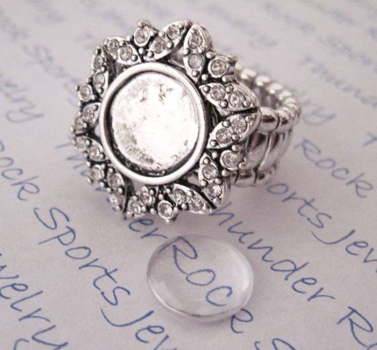 1 Antique Silver Plated Adjustable Stretch Rings Blank with 12mm Crystal Frame Cabochon Bezels PLUS 1 Round Clear Glass Tile