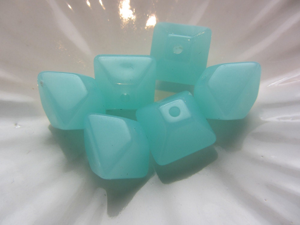 6 Vintage Lucite Aqua Bicone Beads SS114