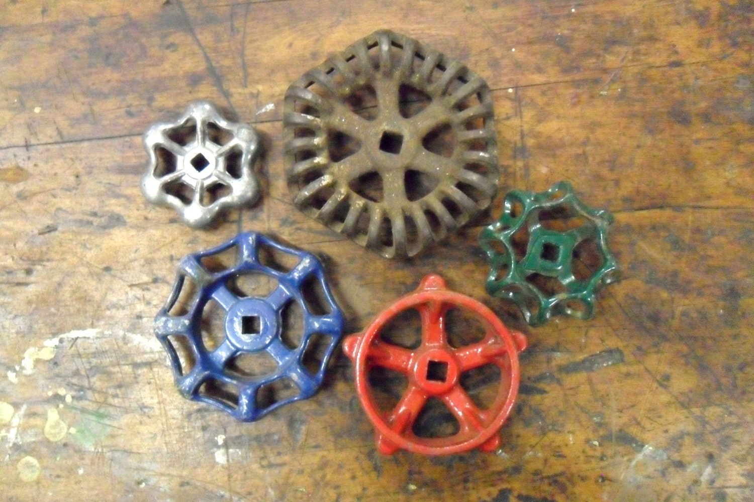 5 Metal Faucet Knobs