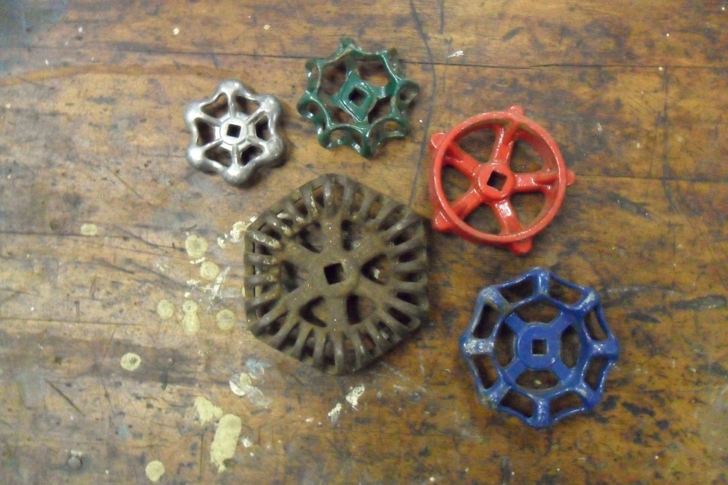 5 Metal Faucet Knobs