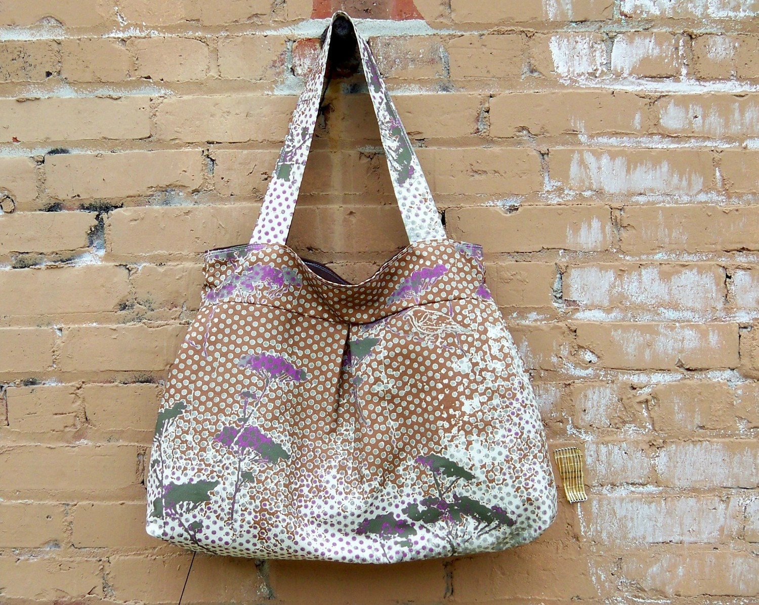 Queen Anne Lace Bag, Brown Bag Extra Large,  3 Pockets, Key Fob, 2 shoulder straps
