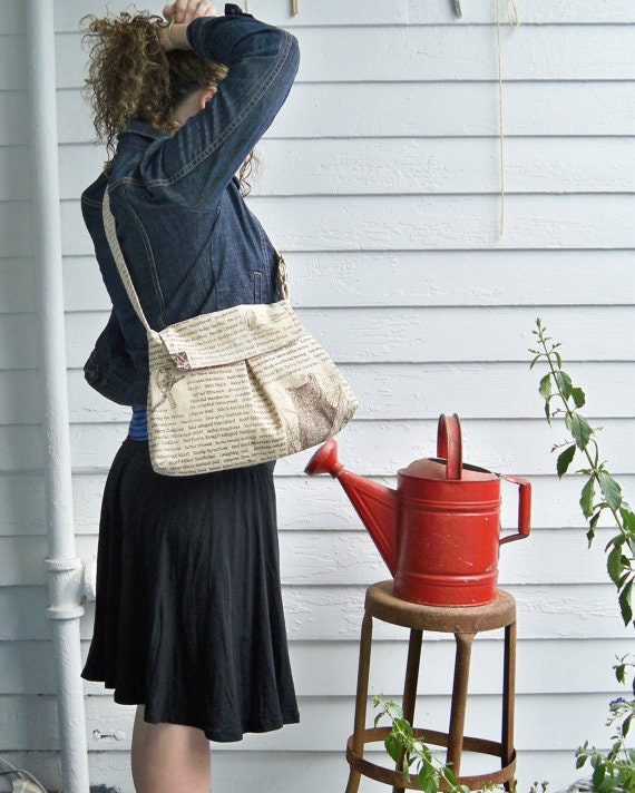Dragonfly Shoulder Bag - - 3 Pockets - - Key Fob