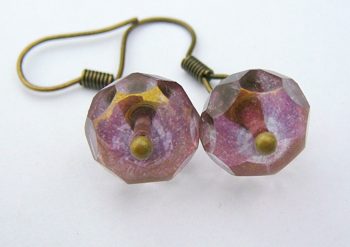 Sparkling Pinky Mauve Brass Earrings