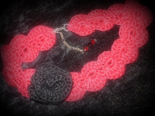 Red and Black Rosette Cotton Crochet Choker      Clearance / Destash