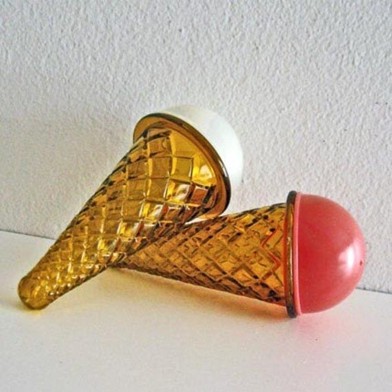 Vintage Icecream Cone Salt and Pepper Shakers by ModandMint