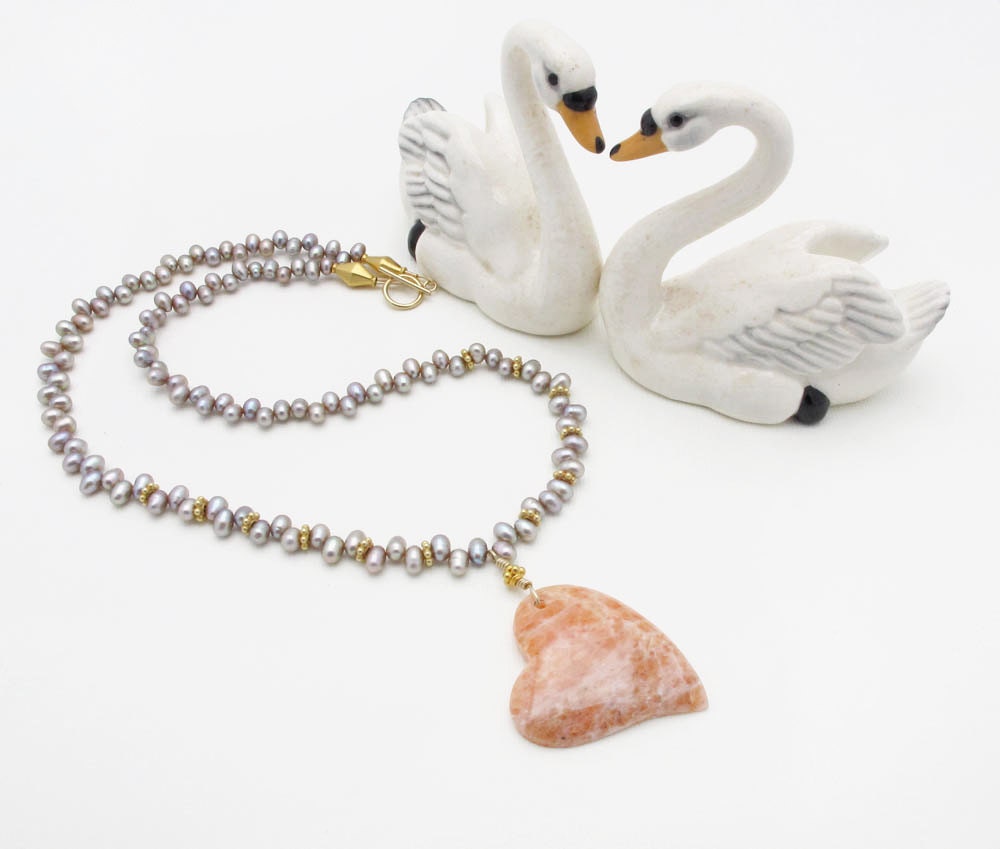 SALE - pearl necklace Valentine heart necklace pendant necklace gold necklace bride necklace statement necklace