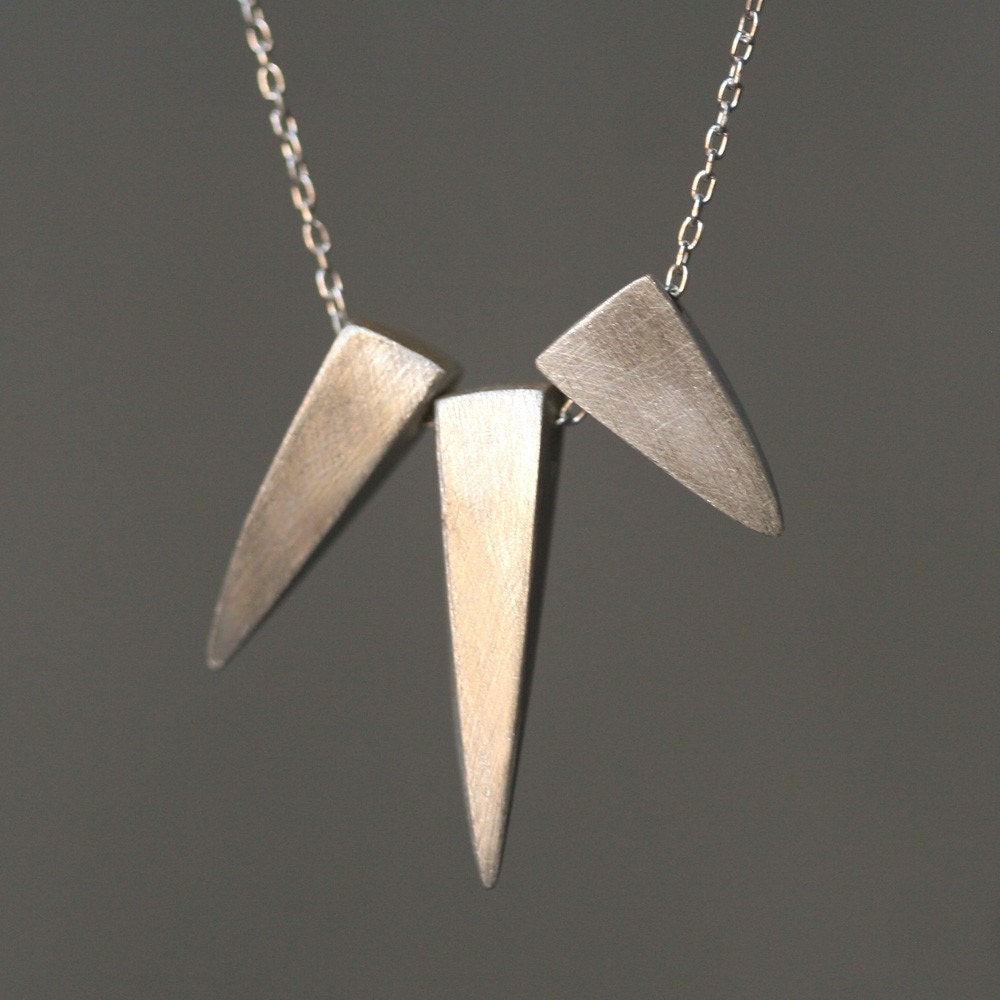 3 Spike Necklace in Sterling Silver