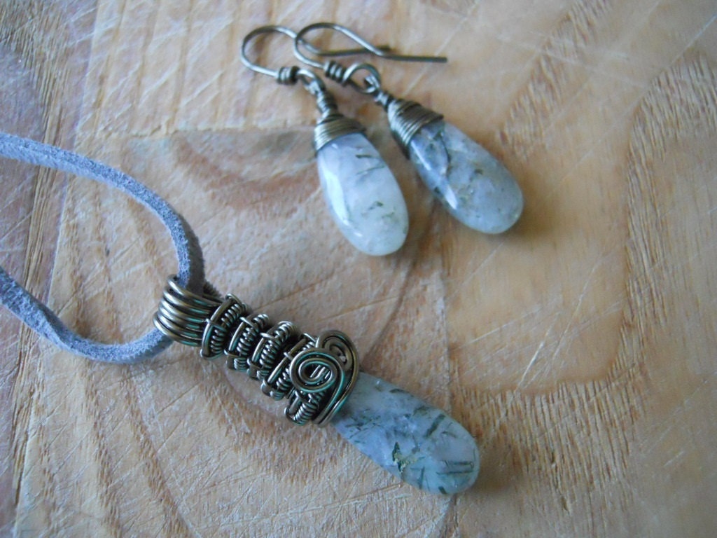Tourmalinated Pendant and Earrings Handcrafted Quartz Drops Wire Wrapped in Gunmetal Parawire Free Shipping