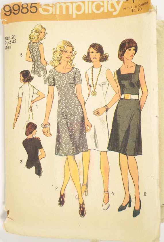 Vintage 1972 Simplicity 9985 Sewing Pattern - Misses Dress With Three Necklines