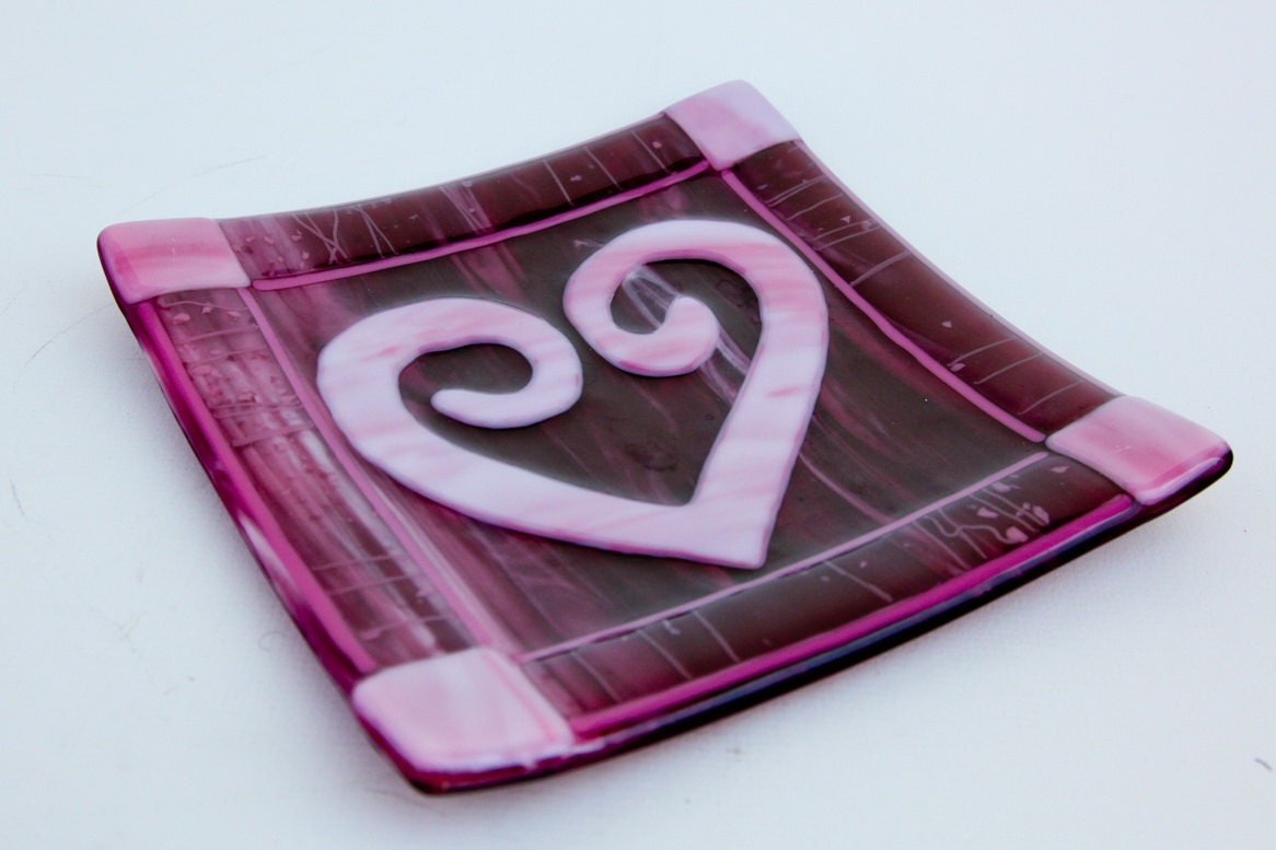 Pink & red fused glass stylized heart plate  7x7
