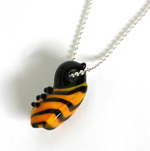 BUMBLE BEE pendant on a chain