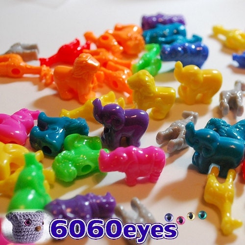 25 mm Animal Beads Rhino Lion Elephant Giraffe Plastic Beads