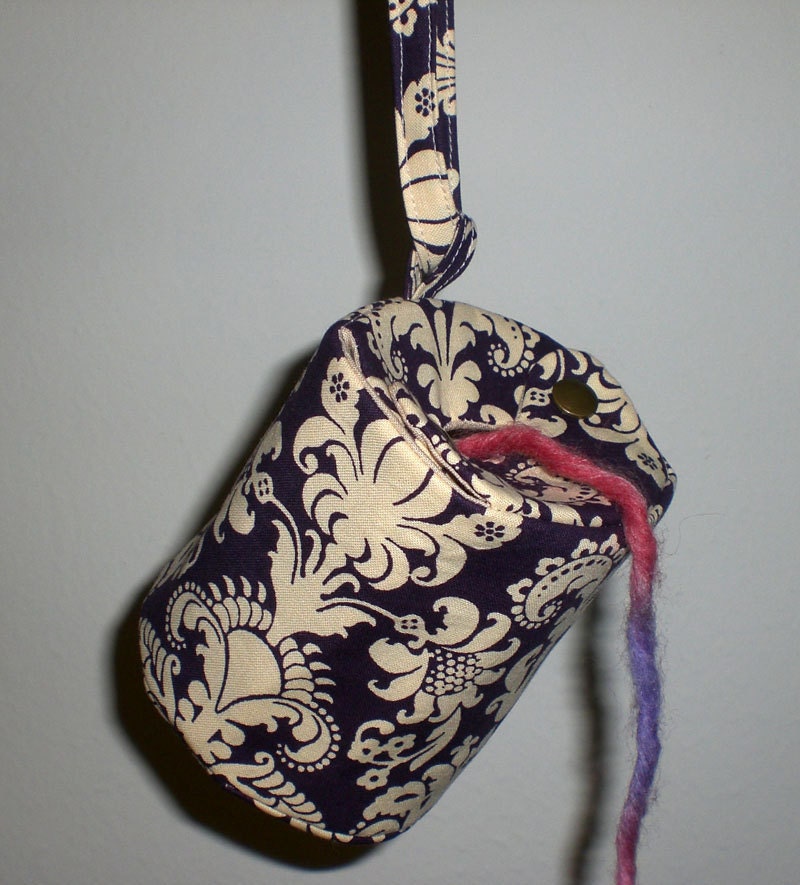 Yarn Owl, small size, use with small balls of yarn or smaller skeins like the Sugar N Cream skeins